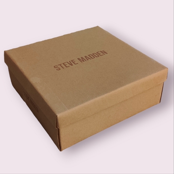 Steve Madden Black Higher Heeled Boots Size 10 - Picture 3 of 10